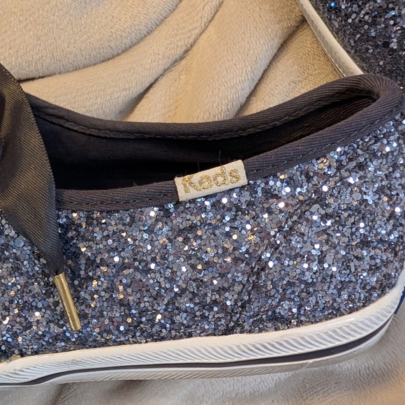 Kate Spade Keds Champion Glitter Sneaker Pewter Coquette Charm Maximalist Bridal - Picture 9 of 12